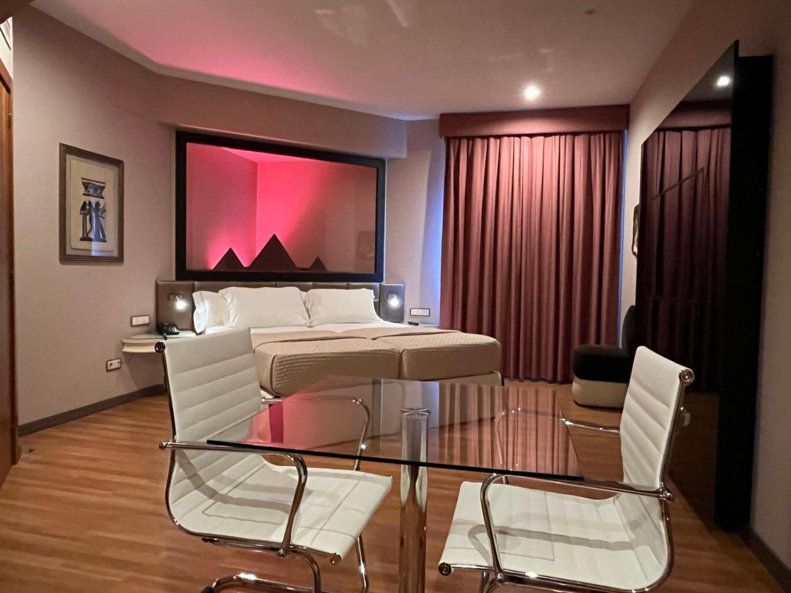 Hotel Alkalat Алькала-де-Гвадаира Экстерьер фото
