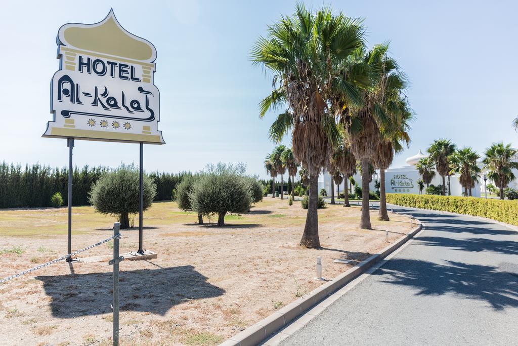 Hotel Alkalat Алькала-де-Гвадаира Экстерьер фото